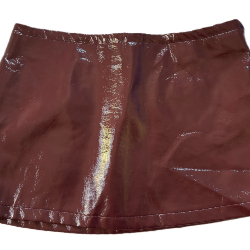 Women’s Glossy Faux Leather Mini Skirt in Deep Burgundy